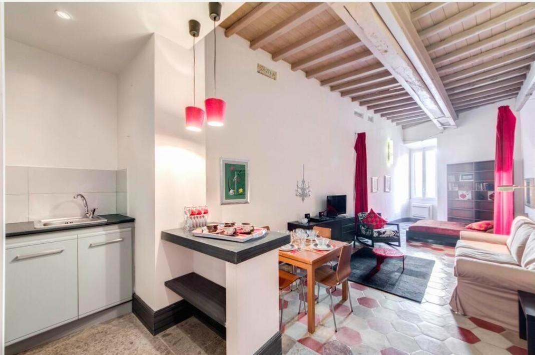 5 scole apartments Roma Esterno foto